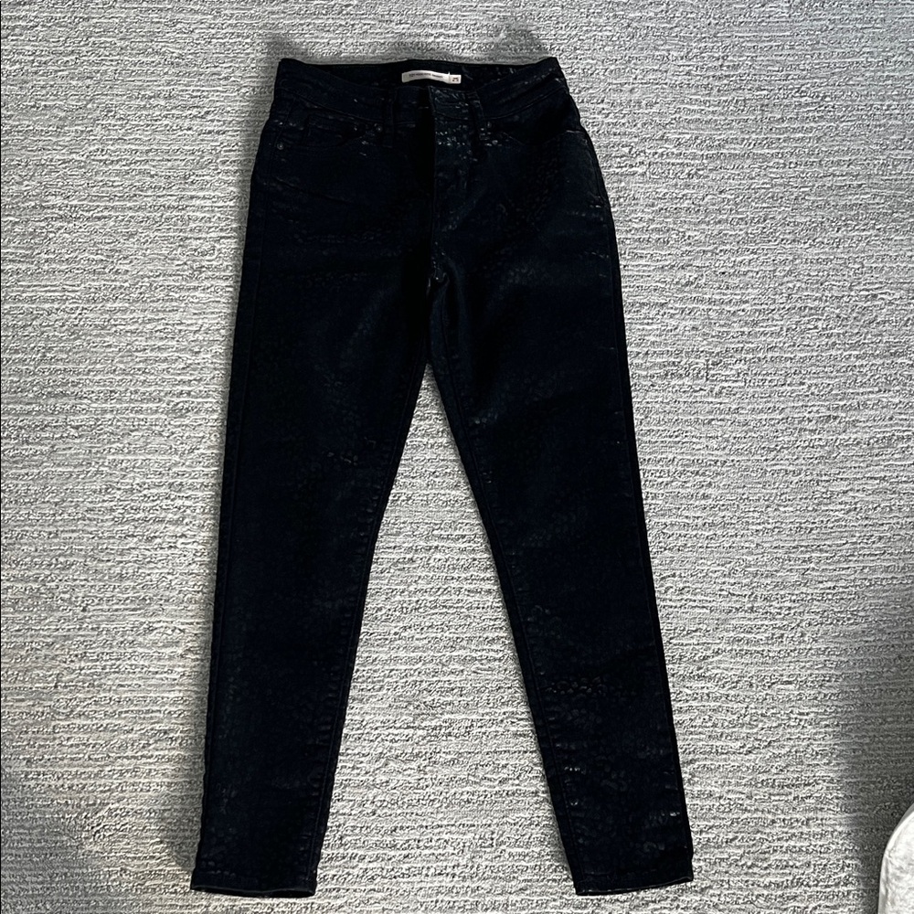 Levi's Women's Dark Skinny Jeans